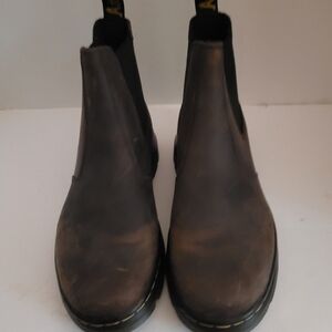Dr. Martens Embury Chelsea Leather Boots